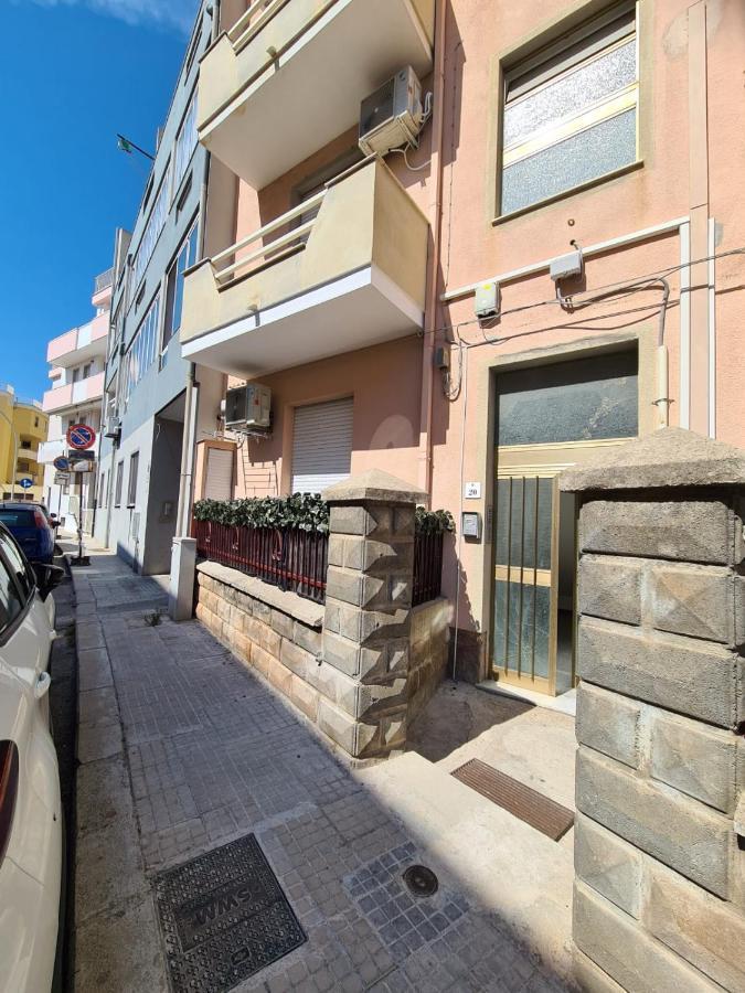 Sana Apartment Алгеро Екстериор снимка